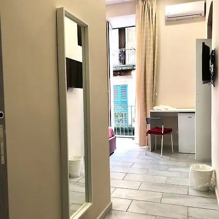 Vesuvius Terminal 4* Neapol