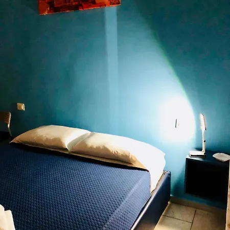 Vesuvius Terminal Nocleg ze śniadaniem